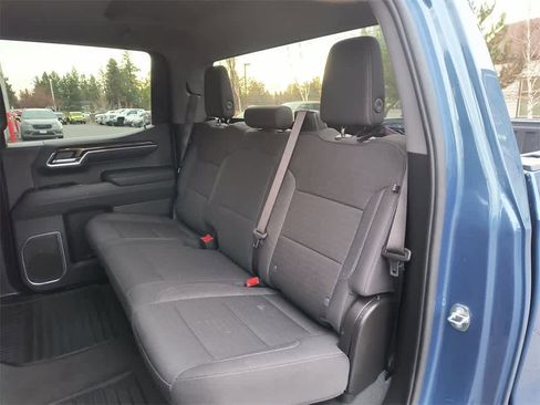 Used 2024 GMC Sierra 1500 SLE image 22