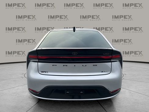 Used 2024 Toyota Prius Limited image 4