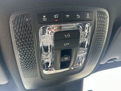 New 2026 Mercedes-Benz GLB 250 4MATIC image 33