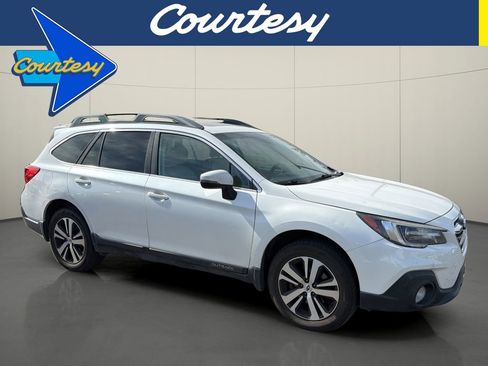 Used 2019 Subaru Outback 2.5i Limited AWD/4WD image 1