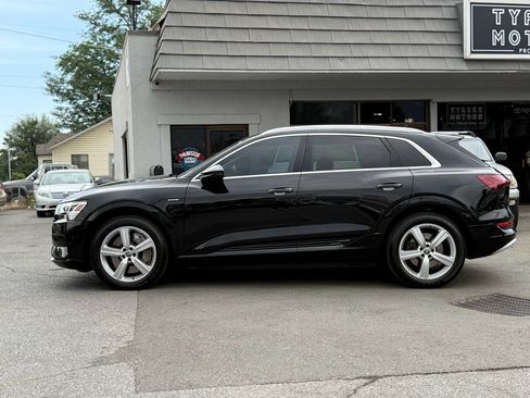 Used 2019 Audi e-tron Premium Plus image 57
