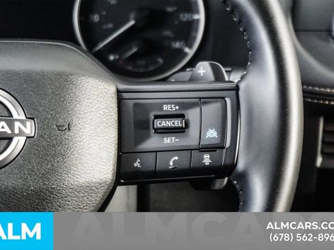 Used 2025 Nissan Rogue SV FWD image 26