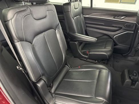 Used 2021 Jeep Grand Cherokee L Limited image 5