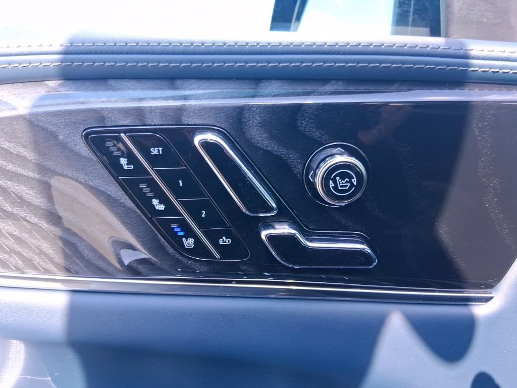 Used 2025 Cadillac Escalade IQ Sport 2 AWD/4WD image 26