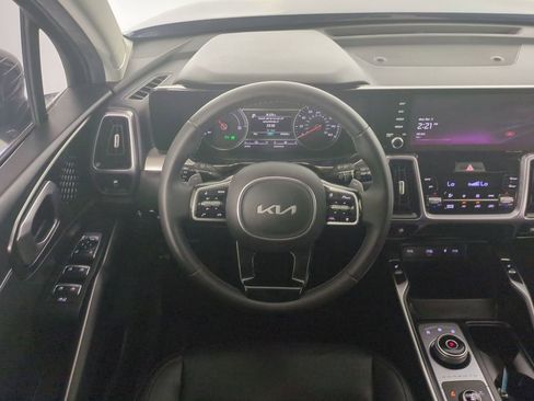 Used 2022 Kia Sorento EX w/ Panoramic Sunroof Package image 20