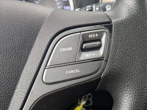 Used 2017 Hyundai Santa Fe Sport image 15