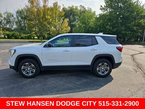 Used 2026 GMC Terrain Elevation AWD/4WD image 1