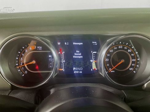 Used 2021 Jeep Wrangler Unlimited Sport image 10