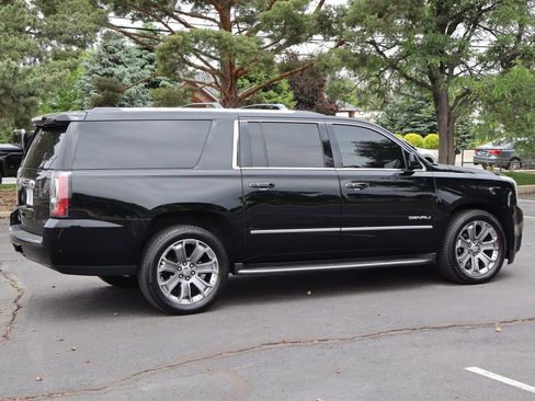 Used 2016 GMC Yukon XL Denali w/ Open Road Package AWD/4WD image 4