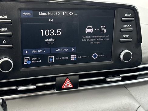 Used 2024 Hyundai Elantra SE FWD image 4