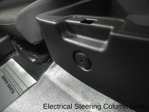 Used 2024 Chevrolet Silverado 1500 W/T w/ Z71 Off-Road Package image 22