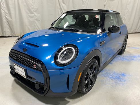 Certified 2023 MINI Cooper S image 1