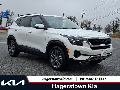 Used 2023 Kia Seltos S image 1