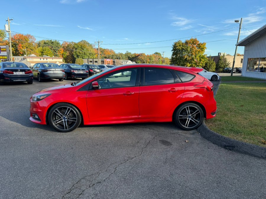 Used 2016 Ford Focus ST w/ Equipment Group 401A FWD image 3