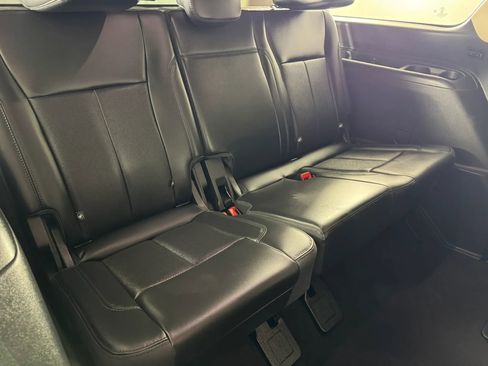 Used 2024 Ford Expedition Max XLT AWD/4WD image 38