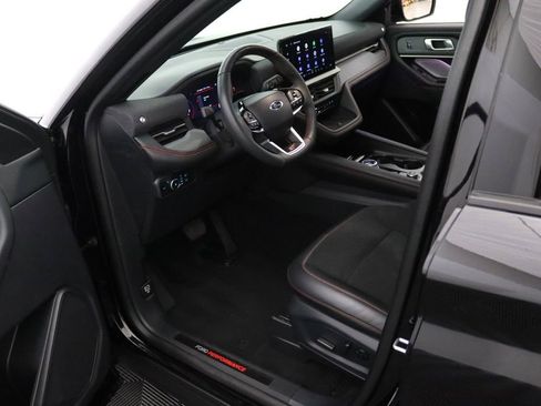 Used 2025 Ford Explorer ST AWD/4WD image 20