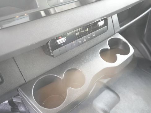 Used 2025 Mercedes-Benz Sprinter 2500 image 14