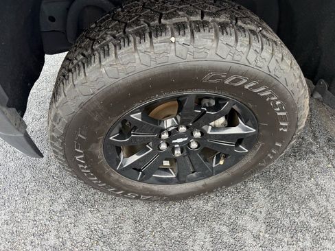 Used 2018 Chevrolet Colorado Z71 image 10