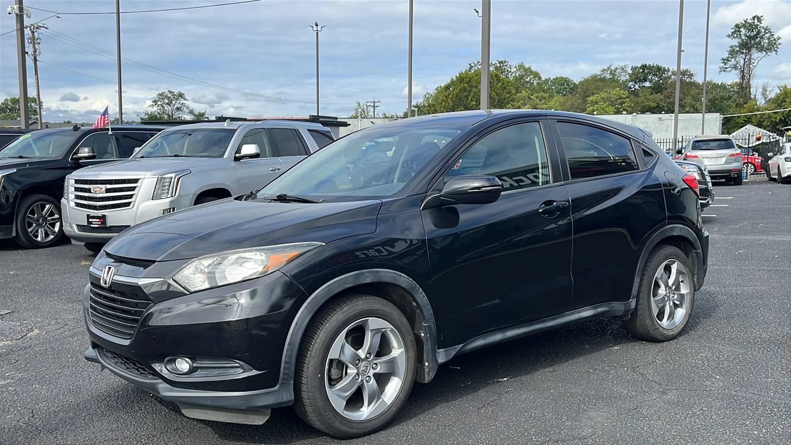 Used 2017 Honda HR-V EX image 4