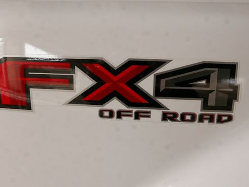 Used 2019 Ford F450 XLT w/ XLT Premium Package image 24