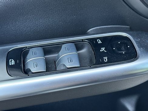 New 2025 Mercedes-Benz C 300 4MATIC Sedan image 13