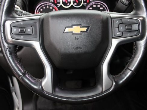 Used 2022 Chevrolet Silverado 1500 LT w/ Z71 Off-Road Package image 11
