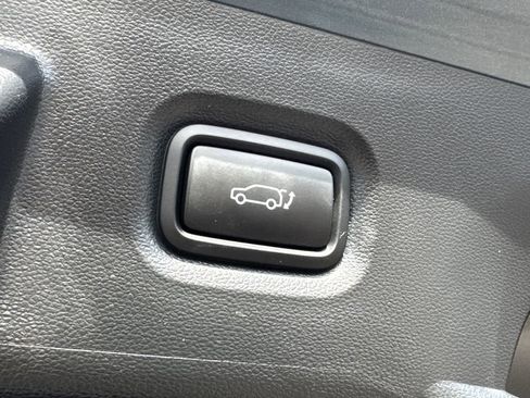 Used 2024 Hyundai Ioniq 5 SEL RWD image 11