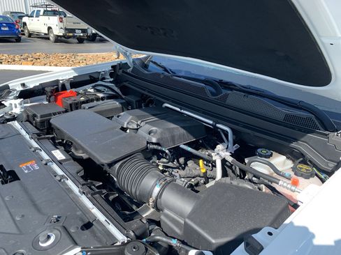 New 2025 Chevrolet Colorado Z71 w/ Midnight Edition image 33