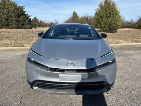 Used 2024 Toyota Prius Limited image 2