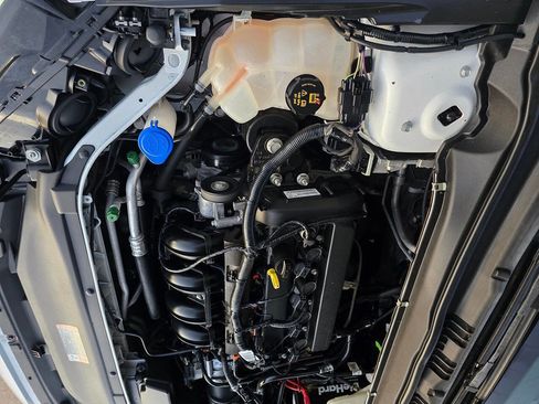 Used 2018 Ford Fusion SE image 48