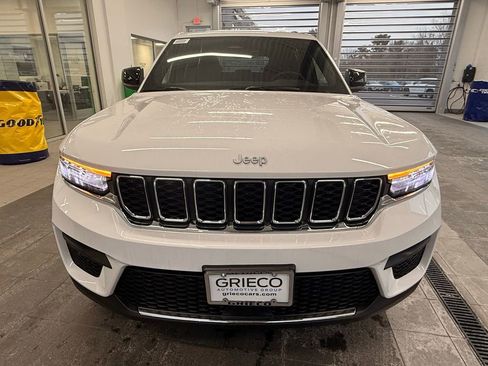 New 2025 Jeep Grand Cherokee Laredo X w/ Luxury Tech Group I image 2