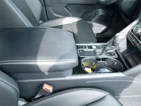 Used 2023 Volkswagen Atlas Cross Sport SE image 43