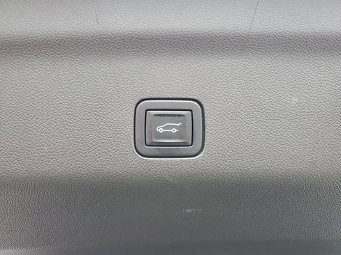 Certified 2022 Cadillac Escalade Premium Luxury w/ LPO, Floor Liner Package image 37