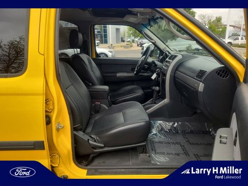 Used 2004 Nissan Xterra SE w/ (LTH) Rugged Leather Pkg AWD/4WD image 19