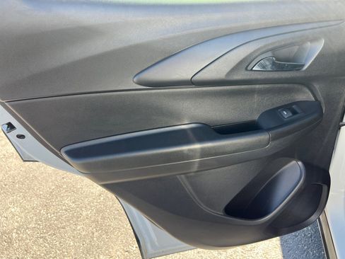 Used 2024 Chevrolet TrailBlazer LT w/ LT Cold Weather Package image 32