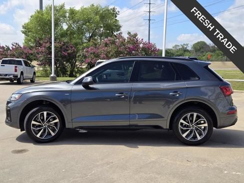 Used 2024 Audi Q5 2.0T Premium w/ Summer of Audi Package AWD/4WD image 3