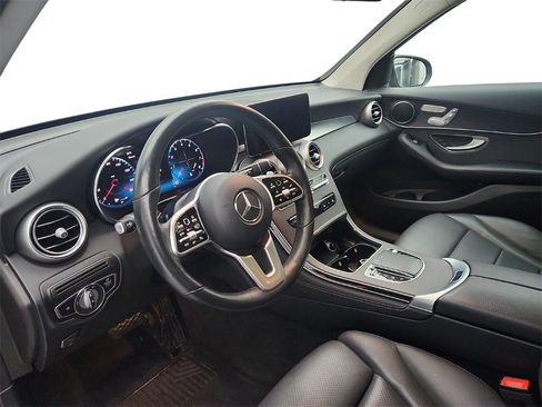 Used 2021 Mercedes-Benz GLC 300 4MATIC image 9