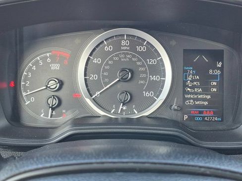 Used 2022 Toyota Corolla LE FWD image 24