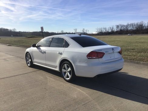 Used 2015 Volkswagen Passat 1.8T Limited Edition image 7