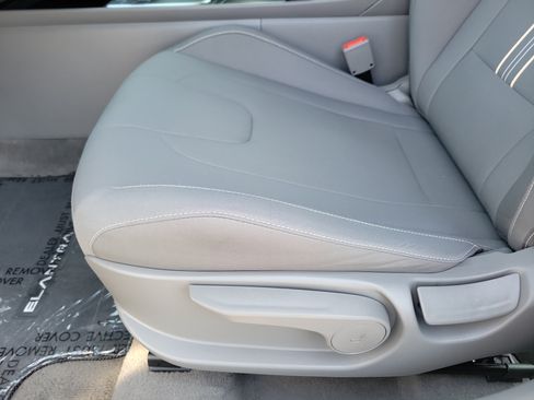 Certified 2025 Hyundai Elantra Sport FWD image 21