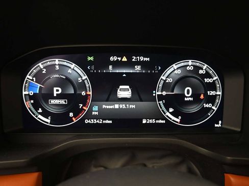 Used 2023 Mitsubishi Outlander SEL 40th Anniversary AWD/4WD image 7