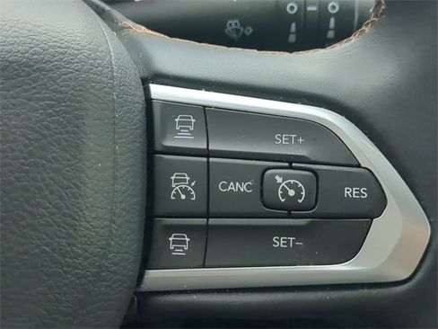 Used 2022 Jeep Compass Limited image 24