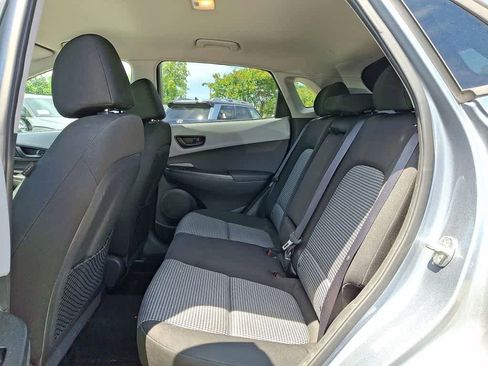 Used 2021 Hyundai Kona SEL AWD/4WD image 9