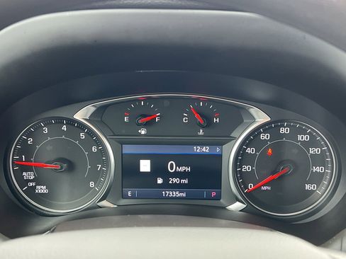 Used 2024 GMC Terrain SLE w/ Driver Convenience Package image 29