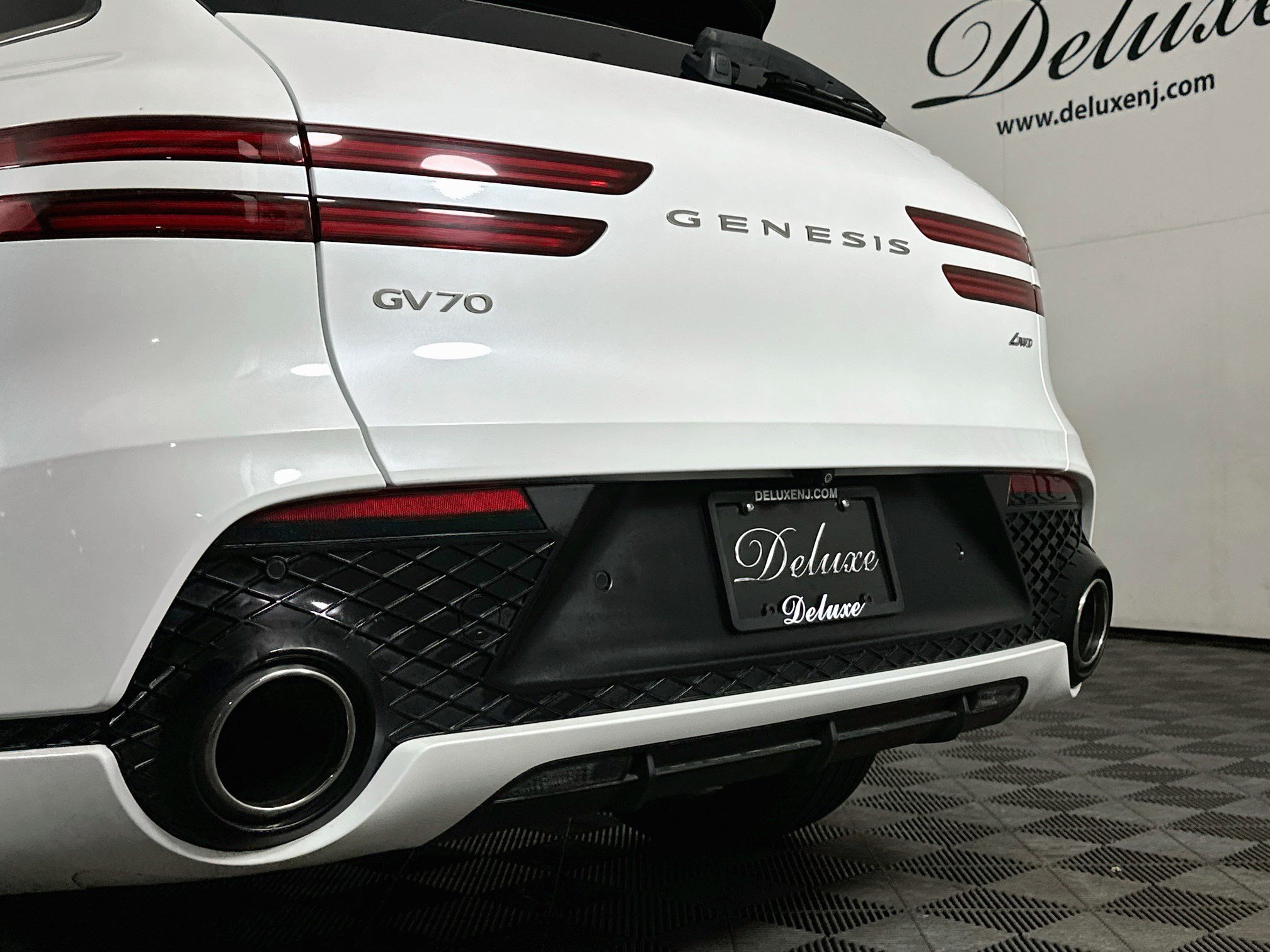 Used 2023 Genesis GV70 2.5T w/ Sport Prestige Package AWD/4WD image 27