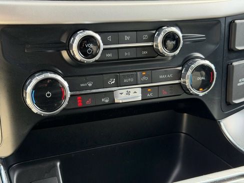 Certified 2022 Ford F150 XLT w/ Equipment Group 302A High image 37