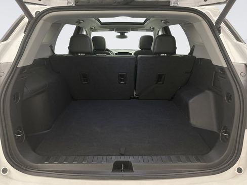 Used 2022 GMC Terrain SLT w/ Tech Package AWD/4WD image 20