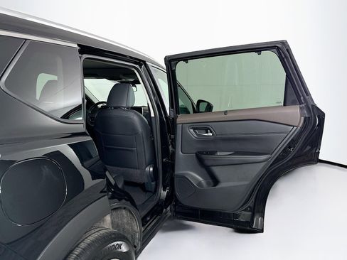 Used 2023 Nissan Rogue SV w/ SV Premium B Package AWD/4WD image 30