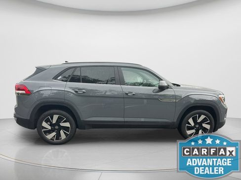 Used 2026 Volkswagen Atlas Cross Sport SE FWD image 4