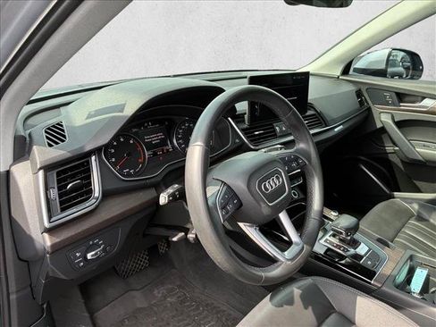 Used 2022 Audi Q5 2.0T Premium w/ Convenience Package AWD/4WD image 10